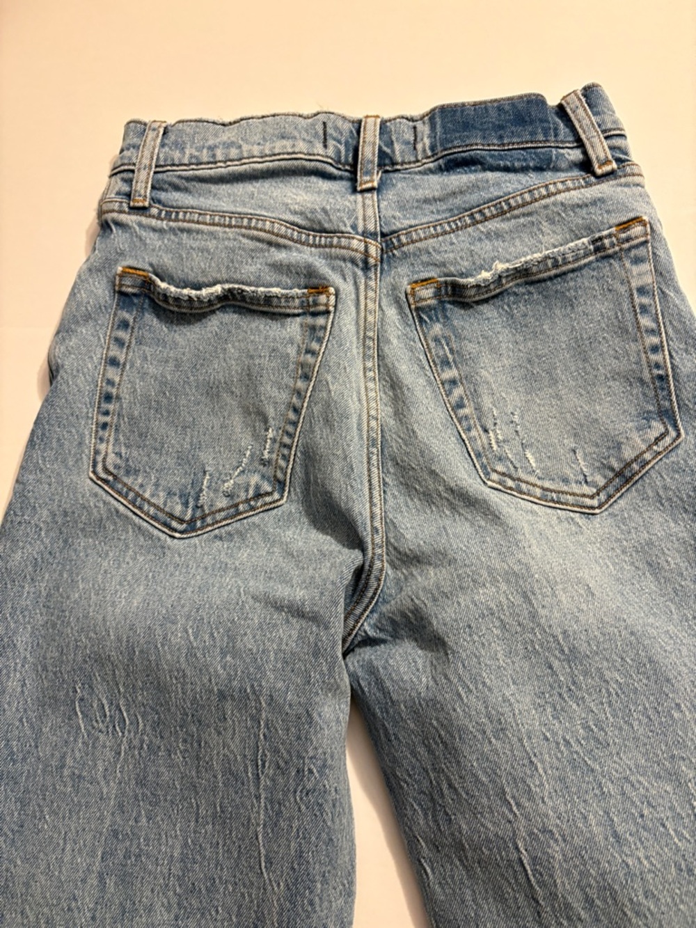 Abercrombie & Fitch Light Blue High-Rise Jeans - Picture 9 of 9